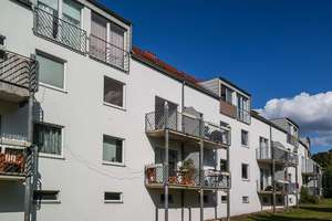 Moderne 2-Zimmer-Wohnung mit offenem Wohn- und Kochbereich