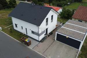 *** Exklusives KfW-40-Plus-Einfamilienhaus mit PV-Anlage, Erdwärmepumpe, Doppelgarage – Die vollständige Adresse der Immobilie erhältst du vom Anbieter., 99331 Geschwenda – Vorschaubild 2
