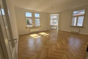 Ab sofort! Sanierte 4-Zimmer-Altbau-Wohnung im Stuttgarter-Westen