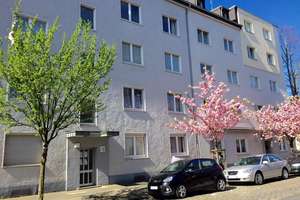 *2-Zimmer-Wohnung im Dachgeschoss - 8 Gehminuten zum HBF* – Neudorfer Str. 128, 47057 Neudorf-Süd, Duisburg – Vorschaubild 1