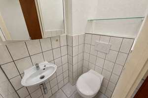 Bezugsfreie 2-Zimmer-Wohnung mit Einbauküche, Balkon & TG-Stellplatz Nürnberg-Herpersdorf – Plattenäckerweg 18, 90455 Kornburg, Worzeldorf, Nürnberg – Vorschaubild 9