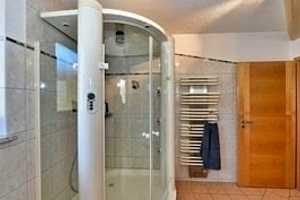 Property thumbnail 12