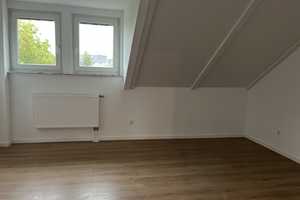 **Renoviertes,  großzügiges Reihenmittelhaus in Leverkusen Kursiefen** – Kursiefer Weg 12, 51375 Leverkusen – Vorschaubild 16