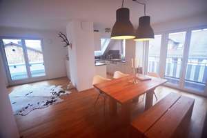 Gepflegt und großzügig: helle Dachgeschoss-Maisonette in Trudering – Die vollständige Adresse der Immobilie erhältst du vom Anbieter., 81825 Gartenstadt Trudering, München – Vorschaubild 4