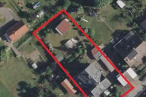 Zwei Wohneinheiten auf 1.800 m² Grundstück – Wohnen, Vermieten oder Zusammenlegen – Die vollständige Adresse der Immobilie erhältst du vom Anbieter., 99834 Wolfsburg-Unkeroda – Vorschaubild 3