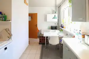 Familienfreundliches, bezugsfreies Einfamilienhaus mit großem Garten und beheiztem Wintergarten – Potsdam – Vorschaubild 7