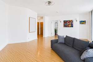 Sanierter Altbau - hell und zentral: 3,5-Zimmer-Wohnung mit Balkon in Pempelfort – Die vollständige Adresse der Immobilie erhältst du vom Anbieter., 40479 Pempelfort, Düsseldorf – Vorschaubild 3