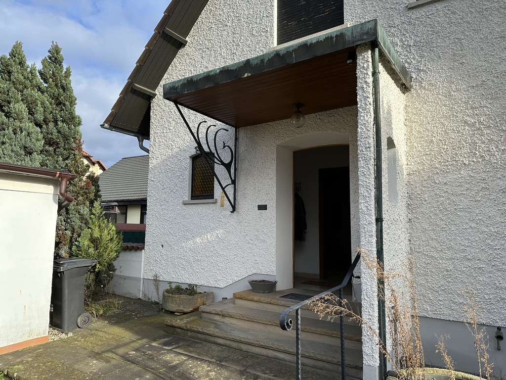 Immobilie in Lambsheim - Einfamilienhaus in guter Lage mit großem Garten - Bild 3