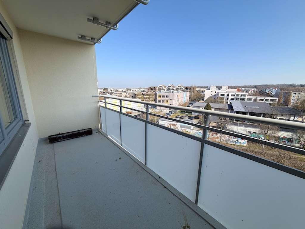 Immobilie in Langen - Mitten im Leben! Klassische 3-Zimmerwohnung mit Balkon-zur Kapitalanlage oder Eigennutzung-in Langen - Bild 3