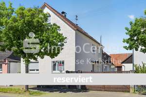 Charmantes älteres Haus im Herzen von Neureut