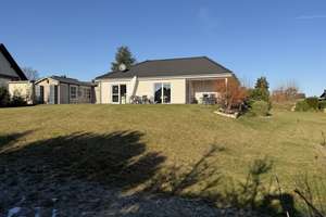 Gepflegtes 4-Zimmer Einfamilienhaus Bungalow in Bad Pyrmont-Hagen – Bürgermeister-Hausmann-Straße 9, 31812 Bad Pyrmont – Vorschaubild 2