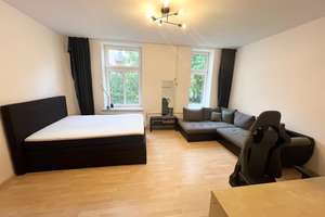 1-Raumwohnung in der KTV mit Laminat und Duschbad...!!!