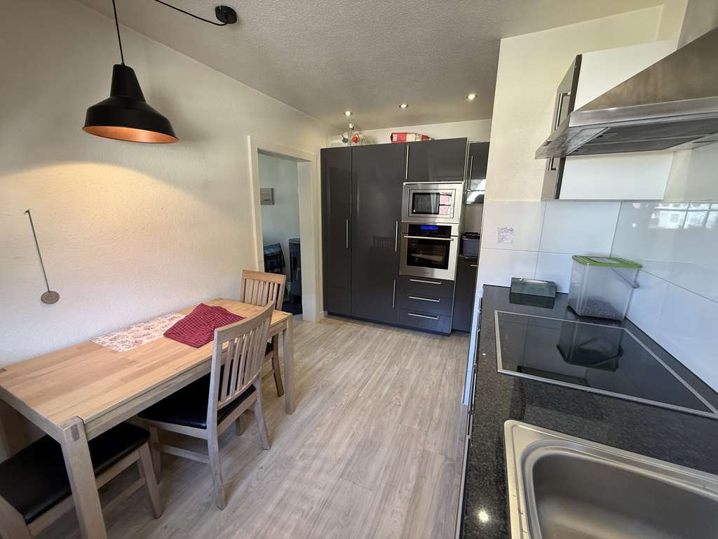 Immobilie in Badenweiler - Schöne 3 Zimmer Wohnung in Oberweiler!
Klein, aber fein!Sofort beziehbar.
Saniert 2015! - Bild 1