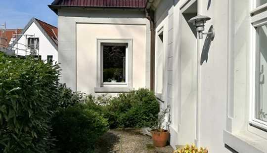 Bild von Einfamilienhaus mit Doppelgarage - provisionsfrei