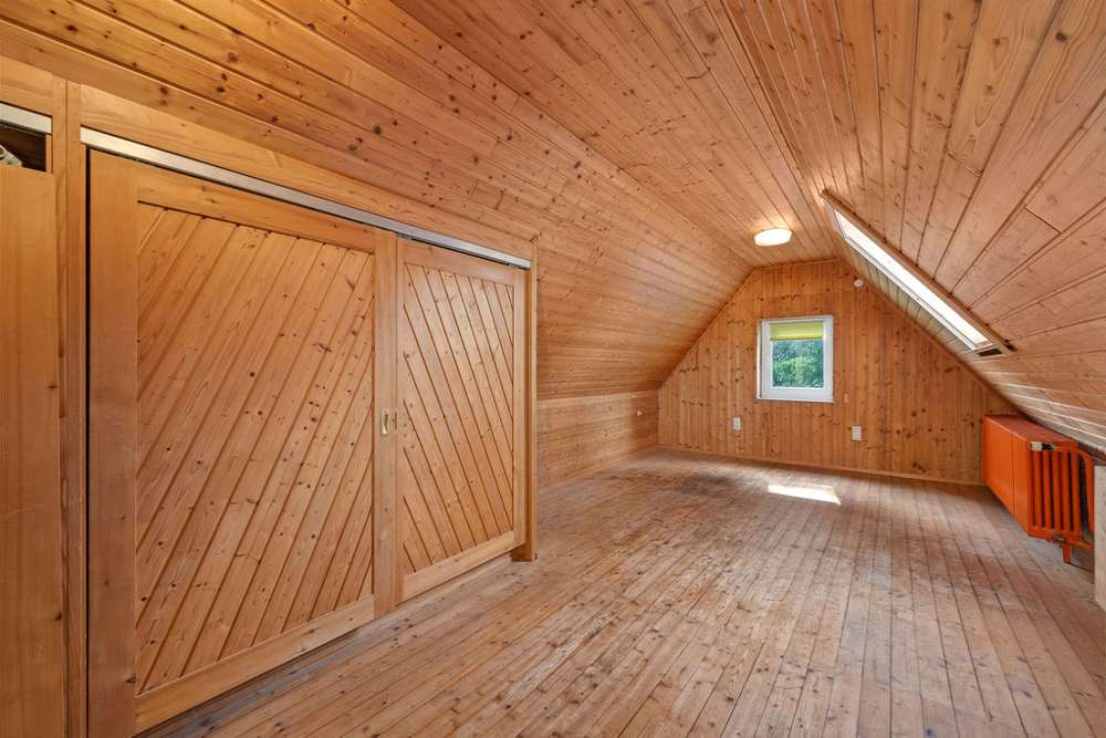 Immobilie in Illmensee - Viel Platz für Ihre Ideen – Großzügiges Wohnhaus mit Geschichte und viel Natur am Höchsten - Bild 3