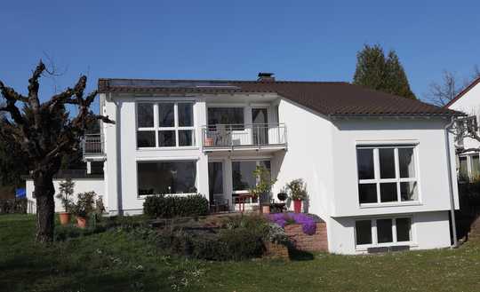 Großzügiges, modernisiertes Haus in sonniger Südlage