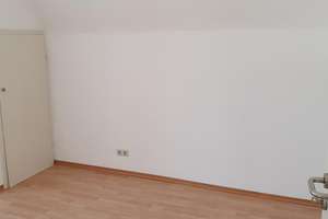 Gut geschnittene 3-Raum KDB-Wohnung im DG – Huttropstr. 52, 45138 Huttrop, Essen – Vorschaubild 6