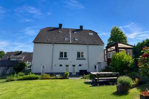 Käuferprovisionsfrei: Familienhaus mit 196 m², 5 Schlafzimmern, 3 Bädern und großem Garten – Dreigarbenfeld 20-22, 45359 Schönebeck, Essen – Vorschaubild 45
