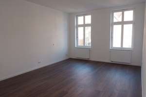 Loggia u. Balkon: neuwertige 3,5-Zimmer Porta Hausberge ZENTRAL – Hauptstraße 45, 32457 Porta Westfalica – Vorschaubild 6