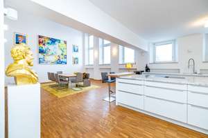 Maisonettewohnung trifft ehemalige Kapelle: 
Luxuriöses Wohnen über den Dächern von Würzburg – 97074 Frauenland, Würzburg – Vorschaubild 2