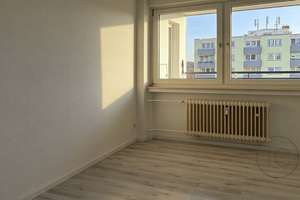 Helle frisch sanierte 3-Zimmer-Wohnung mit Balkon und praktischer Raumaufteilung – Die vollständige Adresse der Immobilie erhältst du vom Anbieter., 41179 Rheindahlen-Mitte, Mönchengladbach – Vorschaubild 4