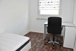Einziehen & wohlfühlen: Möblierte 3- Raumwohnung – Paul-Bertz-Straße 27, 9120 Chemnitz – Vorschaubild 6