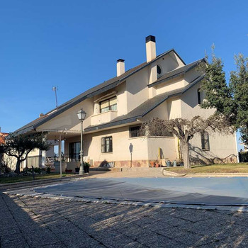 Freistehende Villa in Las Artes