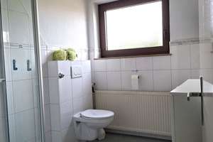 Reihenendhaus mit großem Garten, Garage in begehrter Wohnlage von Aalen – Die vollständige Adresse der Immobilie erhältst du vom Anbieter., 73431 südliche Bahnlinie, Aalen – Vorschaubild 10