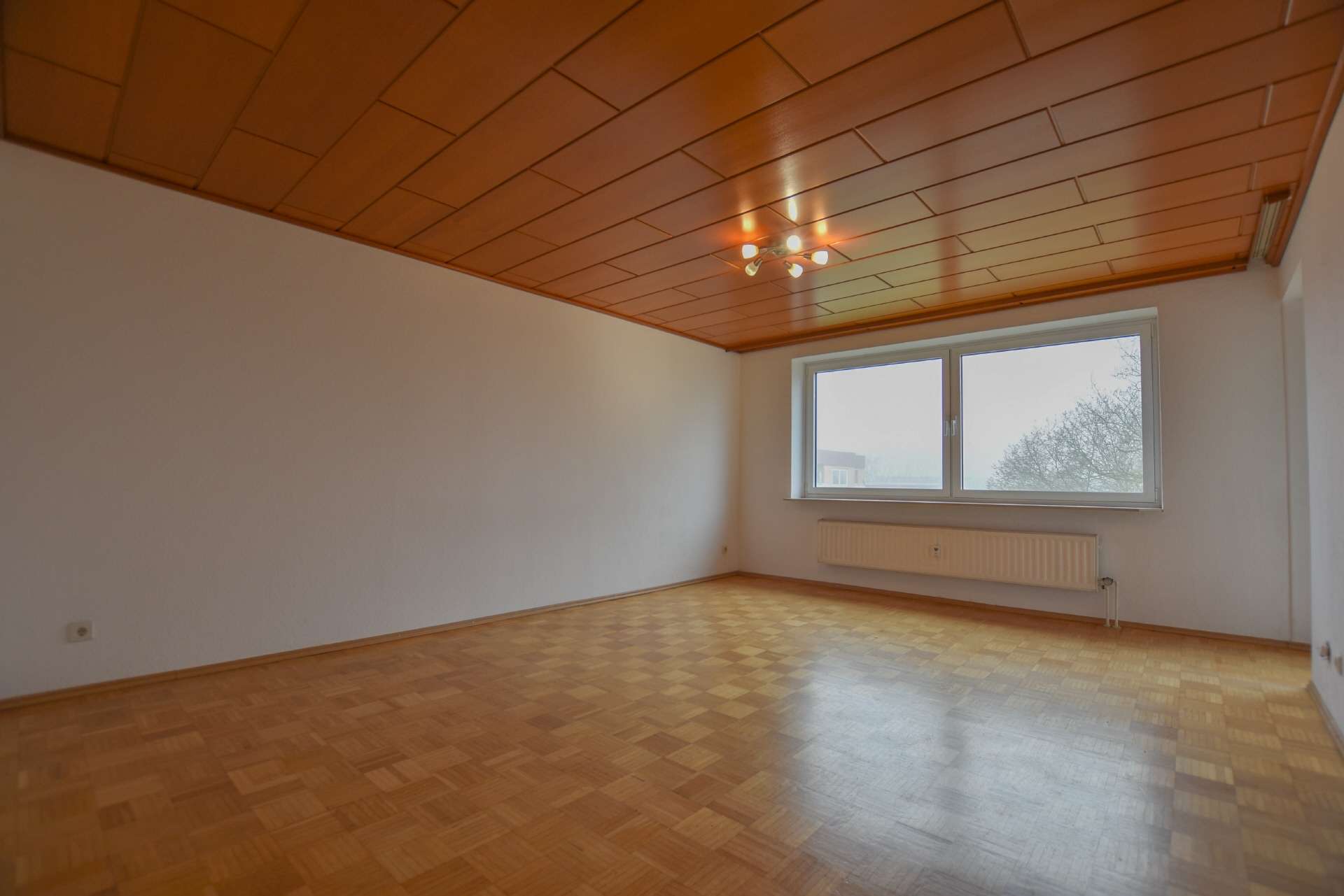 Immobilie in Isernhagen - KUNZE: gut geschnittene Wohnung mit großem Wohnzimmer und Balkon in Altwarmbüchen - Bild 6