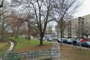 Wohnen in 1A-Lage . Renovierte 3 Zimmer-Wohnung. Balkon mit Blick auf die Schrote – Die vollständige Adresse der Immobilie erhältst du vom Anbieter., 39108 Stadtfeld Ost, Magdeburg – Vorschaubild 2