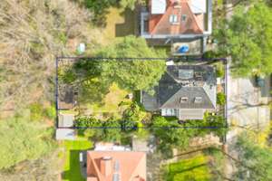 Exklusive Villenlage Nikolassee – Charaktervolles Einfamilienhaus mit Gartenidylle für die Familie – Die vollständige Adresse der Immobilie erhältst du vom Anbieter., 14129 Nikolassee, Berlin – Vorschaubild 41