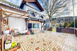 Provisionsfrei! Platz für die ganze Familie – ZFH mit Garten, Terrassen und 3 Garagen – Schulgartenstraße 9, 67659 Erfenbach, Kaiserslautern – Vorschaubild 3