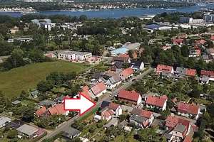 Doppelhaushälfte in Top-Lage mit Garage und Süd-West Garten