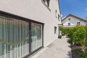Modernes Zuhause mit Stil, Komfort und durchdachten Details in begehrter Wohnlage von Ergolding – Die vollständige Adresse der Immobilie erhältst du vom Anbieter., 84030 Ergolding – Vorschaubild 3