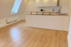     Moderne 3-Zimmer-Dachgeschosswohnung 