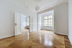 *4-Zimmer-Altbauwohnung mit Balkon, Stuck, Parkett und Einbauküche* – Knesebeckstr. 4, 10623 Charlottenburg, Berlin – Vorschaubild 10