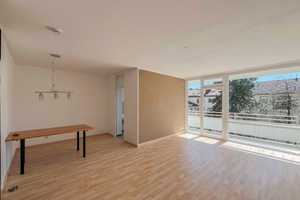 Frei zum Einzug: gestaltbare Wohnung mit 2 Loggien und TG-Stellplatz in urbaner Lage – München – Vorschaubild 4