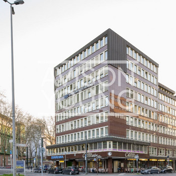 Prägnantes Bürohaus am Hauptbahnhof
