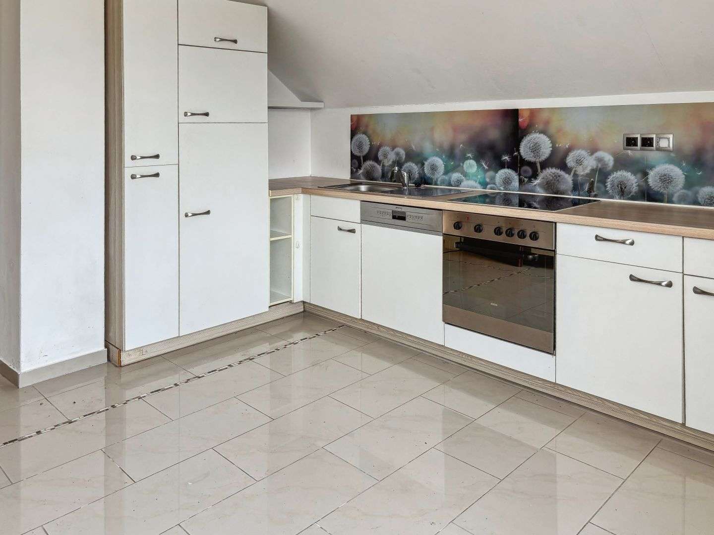 Immobilie in Meitingen - Sanierte 3,5-Zimmer-Dachgeschoss-Wohnung mit Gartenanteil  in Meitingen-Herbertshofen - Bild 4