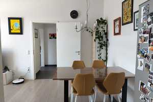 Lichtdurchflutete 2-Zimmer-EBK- Dachgeschosswohnung mit Süd-Balkon & Top-Anbindung – Rothenfelser Straße 4, 81249 München – Vorschaubild 5