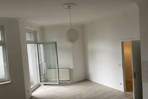 Ruhige 2-Zimmer-Wohnung mit Balkon und hochwertiger Einbauküche in Stadtfeld Ost – 39108 Stadtfeld Ost, Magdeburg – Vorschaubild 2
