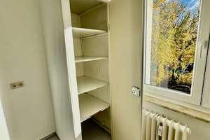 Helle & gepflegte 3- Zimmerwohnung mit Balkon und Fahrstuhl am Gutenbergplatz! – Klopstockstrasse 2, 65185 Südost, Wiesbaden – Vorschaubild 9