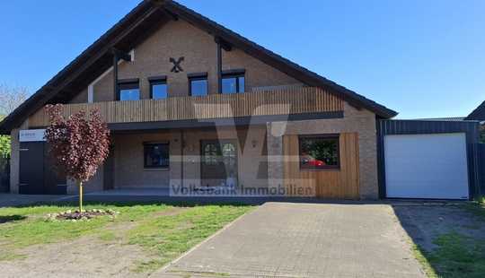 Bild von ***TOP-Wohnhaus mit 8 Zimmern, 2 Küchen und 2 Balkonen - insgesamt ca. 280 m² Wohnfläche***