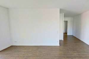 ** Moderne 2-Zimmer-Wohnung mit BALKON in Bonn ** – Pommernstr. 3b, 53119 Tannenbusch, Bonn – Vorschaubild 4