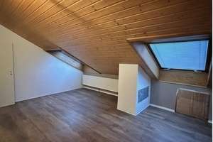 Zentrale WG-Zimmer in Leonberg-Stadtmitte – Top Lage am Park! – Die vollständige Adresse der Immobilie erhältst du vom Anbieter., 71229 Leonberg – Vorschaubild 2