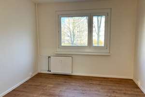 Abendsonne auf dem Balkon: sonnige 3-Zi.-Whg. in ruhiger Seitenstraße – Feuerbachstraße 6a, 1219 Leubnitz-Neuostra, Dresden – Vorschaubild 9