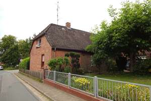 Massives Einfamilienhaus in zentraler Lage – Die vollständige Adresse der Immobilie erhältst du vom Anbieter., 29303 Bergen – Vorschaubild 4