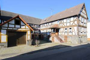 Historische Hofreite mit vielseitigen Nutzungsmöglichkeiten in Ebsdorfergrund-Wermertshausen – Die vollständige Adresse der Immobilie erhältst du vom Anbieter., 35085 Ebsdorfergrund – Vorschaubild 1