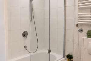 Schicke 2-Zimmer-Maisonette-Wohnung in Düsseldorf  – Die vollständige Adresse der Immobilie erhältst du vom Anbieter., 40477 Derendorf, Düsseldorf – Vorschaubild 9