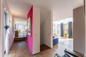 Traumhaftes modernes Anwesen mit schönem Garten vielen Highlights & tollem Weitblick – Die vollständige Adresse der Immobilie erhältst du vom Anbieter., 82057 Icking – Vorschaubild 7
